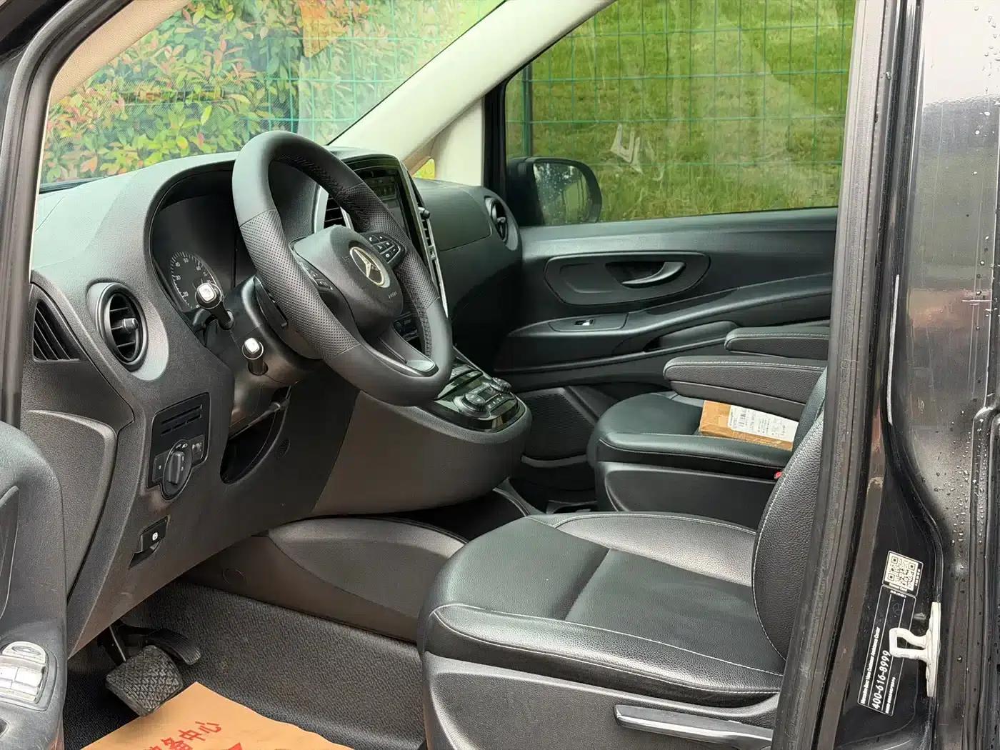 2016 Nissan Vito 2.0T Elite Edition 9-seater — миниатюра 5
