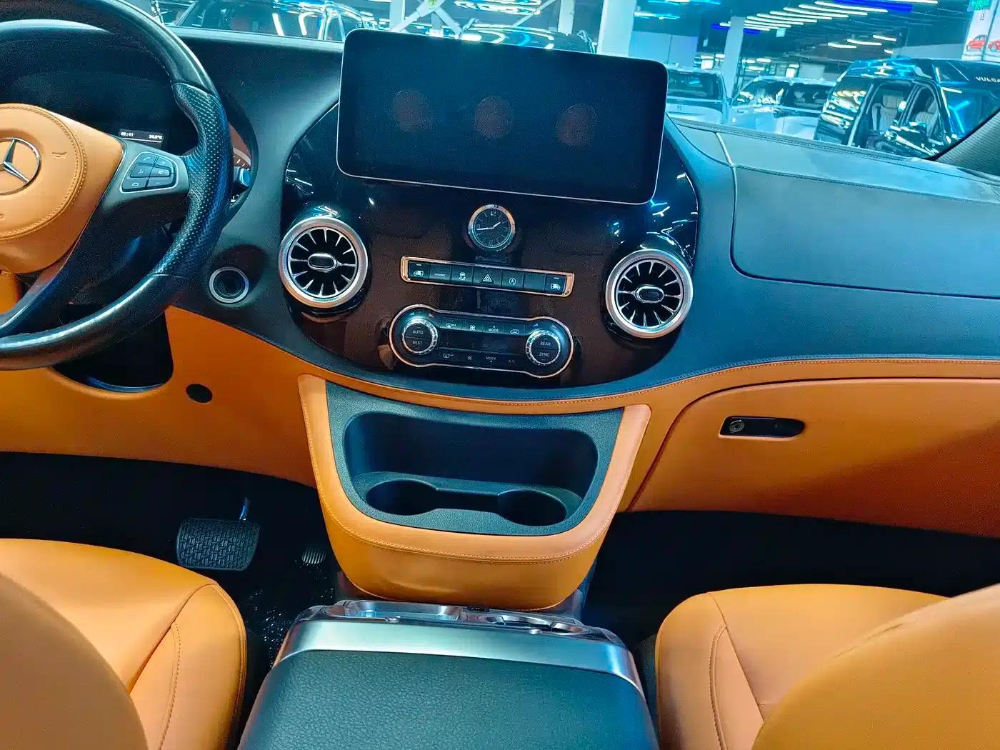 Vito 2021 2.0T Business Edition 7-seater — миниатюра 10