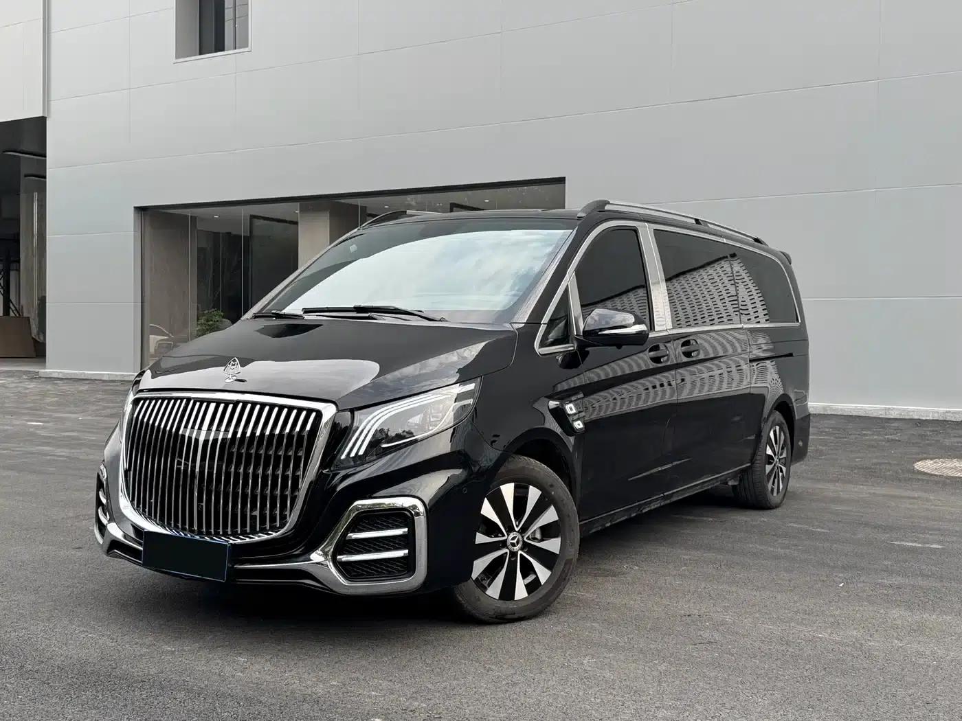 2023 Nissan Vito 2.0T Business Edition 7-seater — миниатюра 1