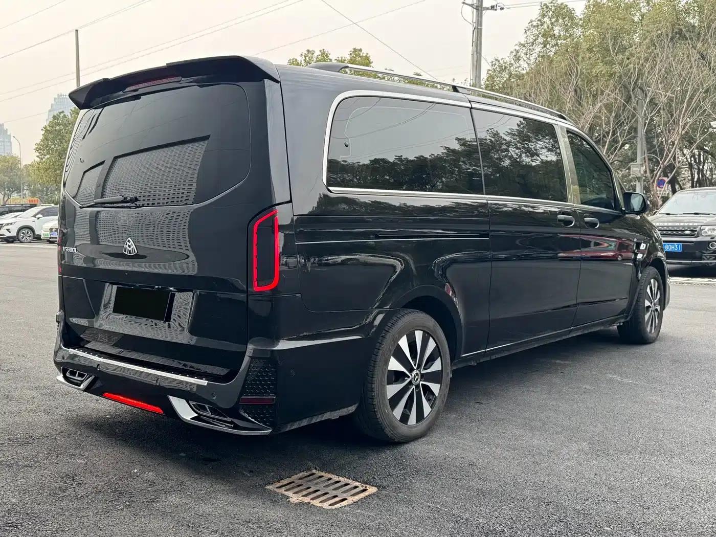 2023 Nissan Vito 2.0T Business Edition 7-seater — миниатюра 19