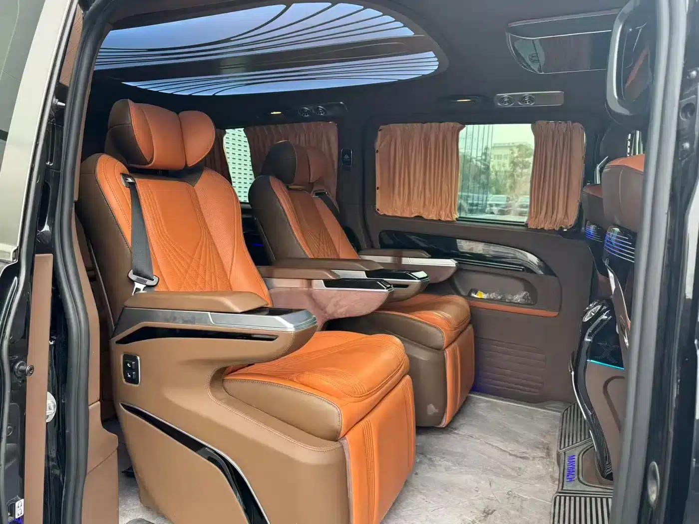 2023 Nissan Vito 2.0T Business Edition 7-seater — миниатюра 6