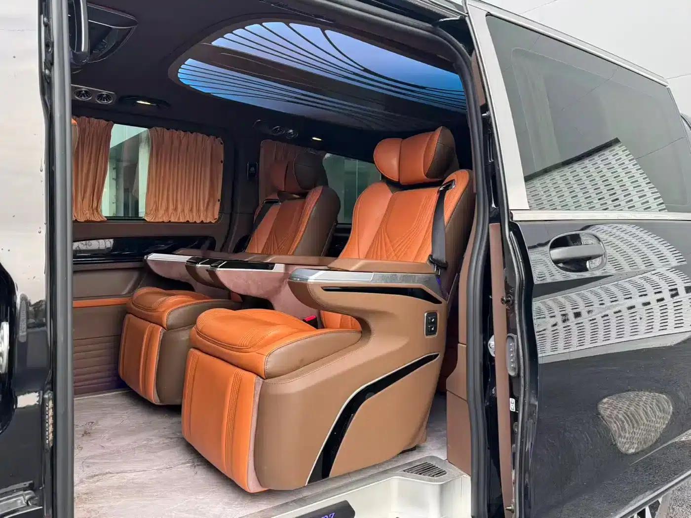 2023 Nissan Vito 2.0T Business Edition 7-seater — миниатюра 8