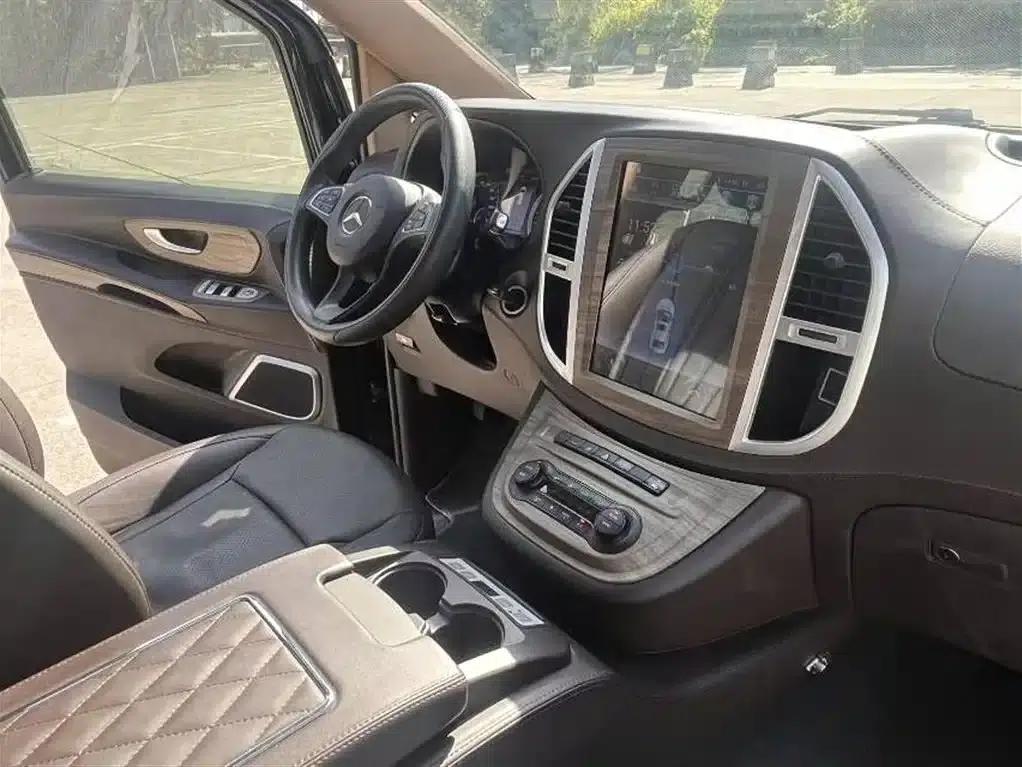Vito 2021 2.0T Business Edition 7-seater — миниатюра 5