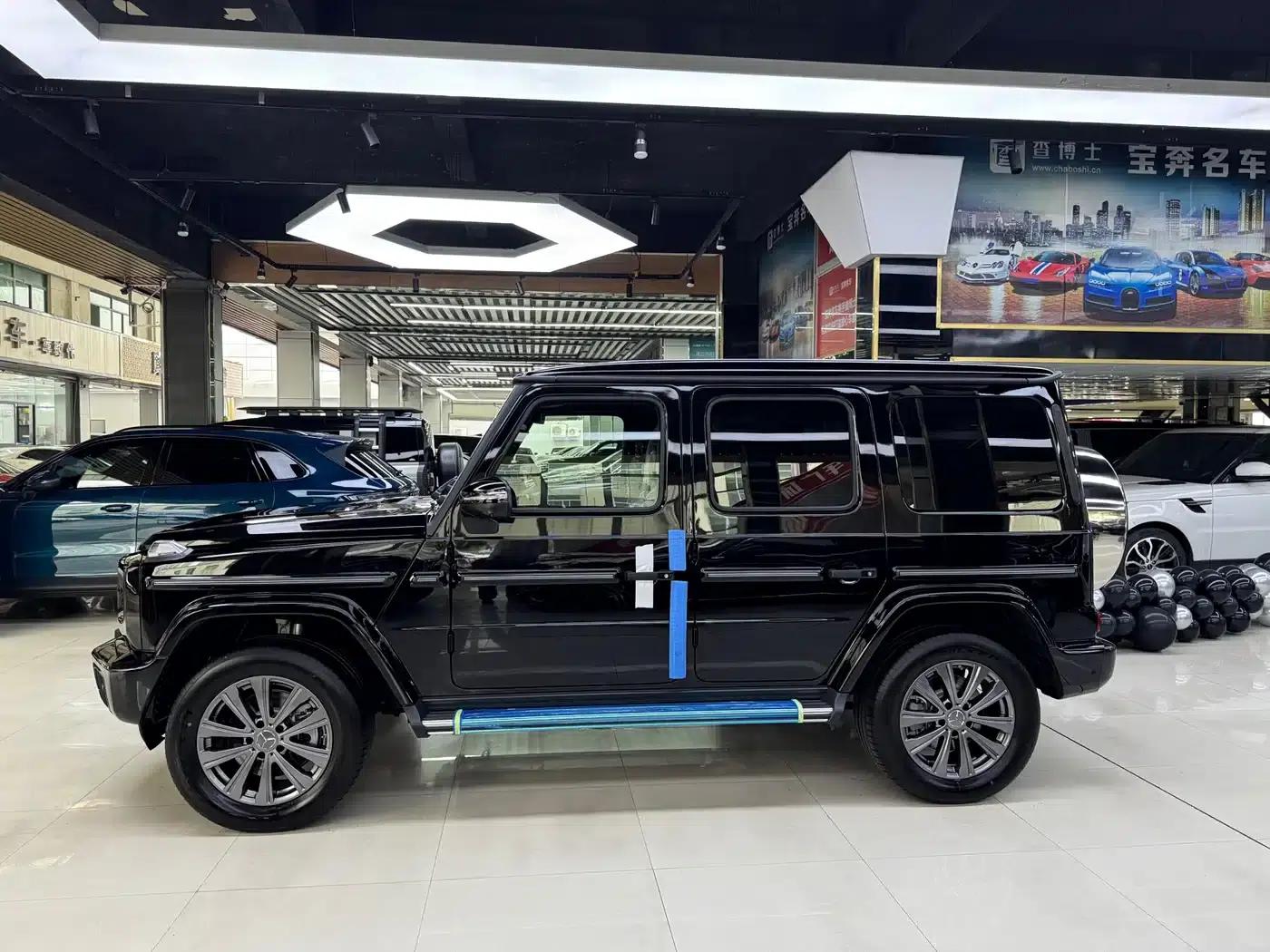 2025 Mercedes-Benz G-Class G 500 — миниатюра 3