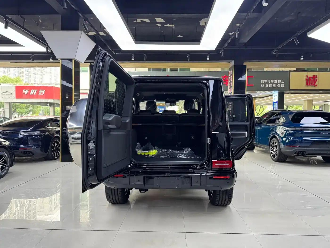 2025 Mercedes-Benz G-Class G 500 — миниатюра 8