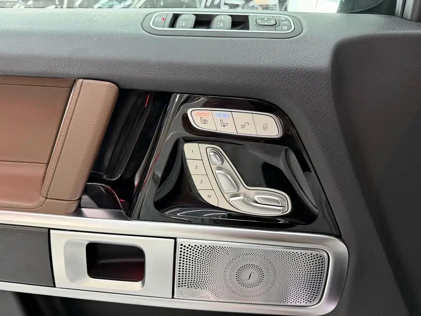 2021 Mercedes-Benz G-Class G 350 — миниатюра 14