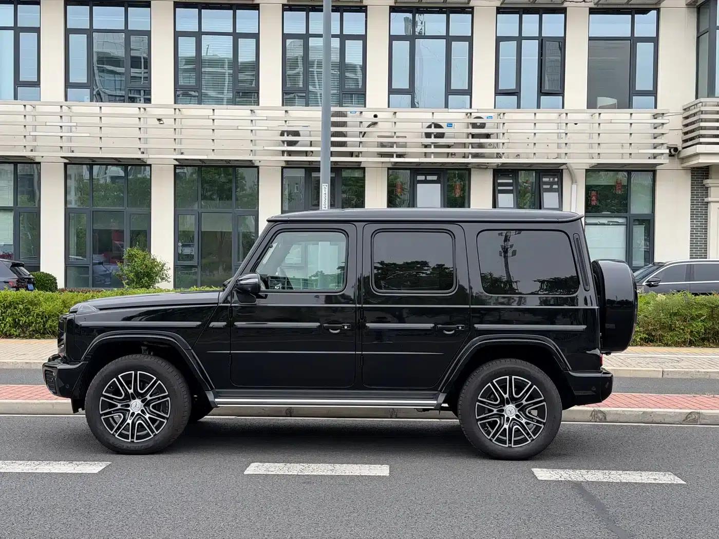 2025 Mercedes-Benz G-Class G 500 — миниатюра 2