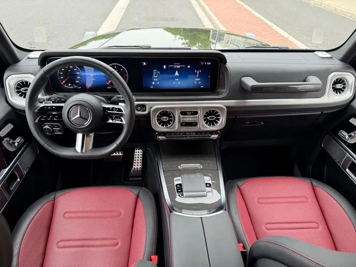 2025 Mercedes-Benz G-Class G 500 — миниатюра 10