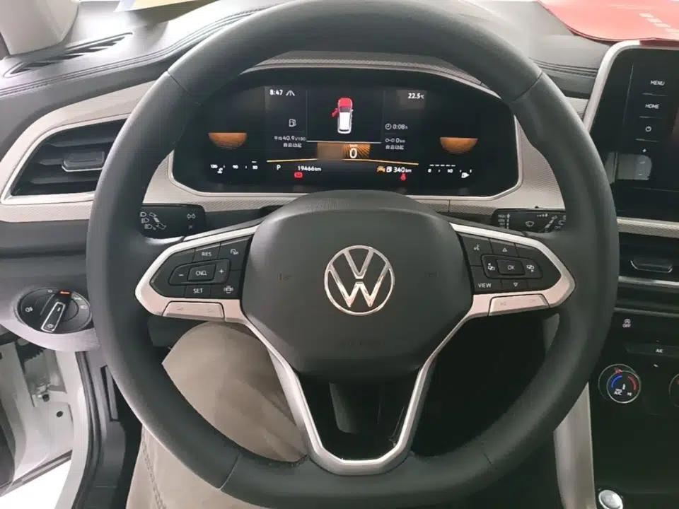 Volkswagen T-ROC 2025 280TSI DSG Two-Wheel Drive Time Edition — миниатюра 14