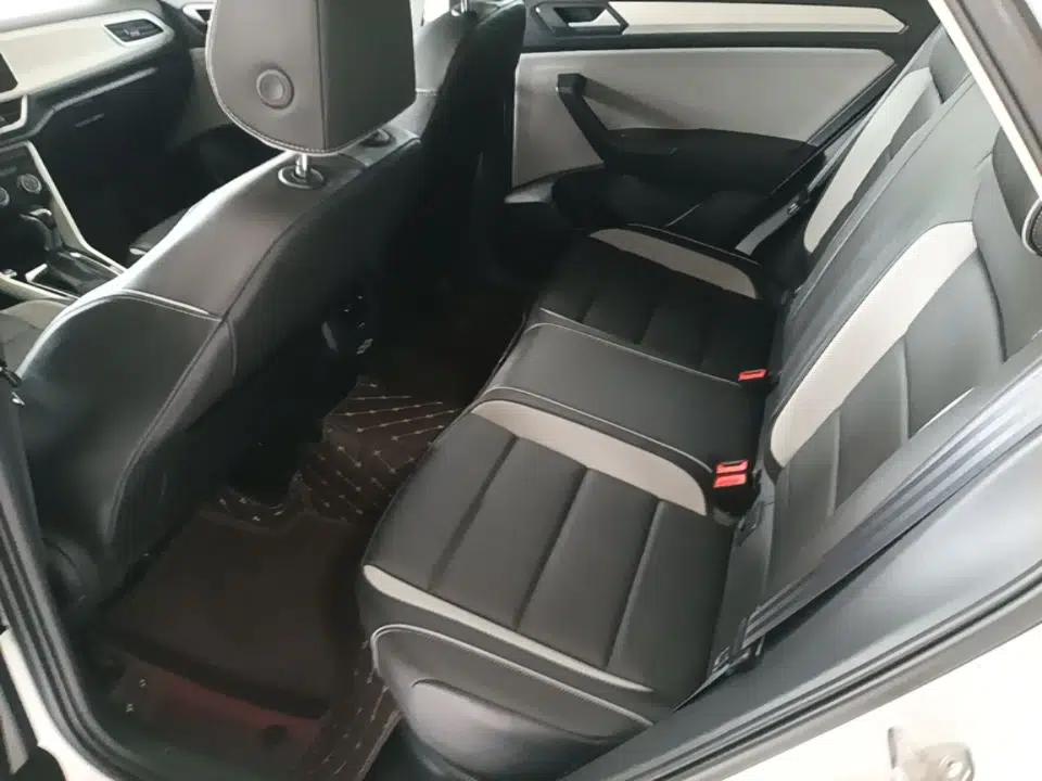 Volkswagen T-ROC 2025 280TSI DSG Two-Wheel Drive Time Edition — миниатюра 20