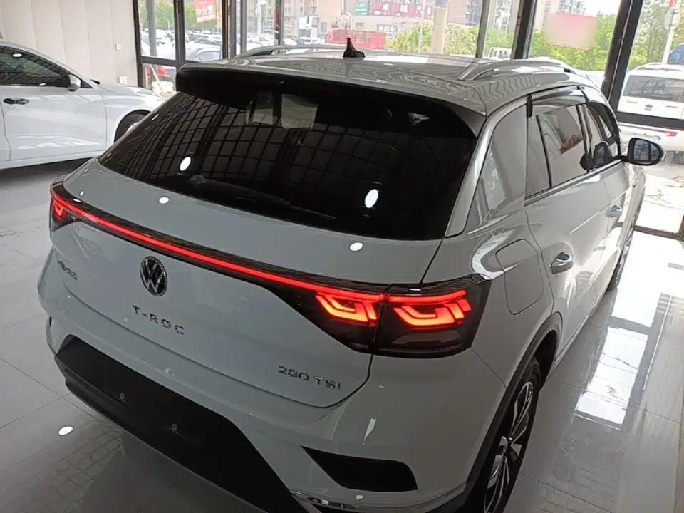 Volkswagen T-ROC 2025 280TSI DSG Two-Wheel Drive Time Edition — миниатюра 6