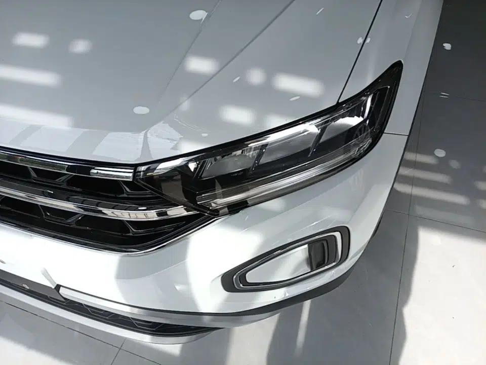 Volkswagen T-ROC 2025 280TSI DSG Two-Wheel Drive Time Edition — миниатюра 9
