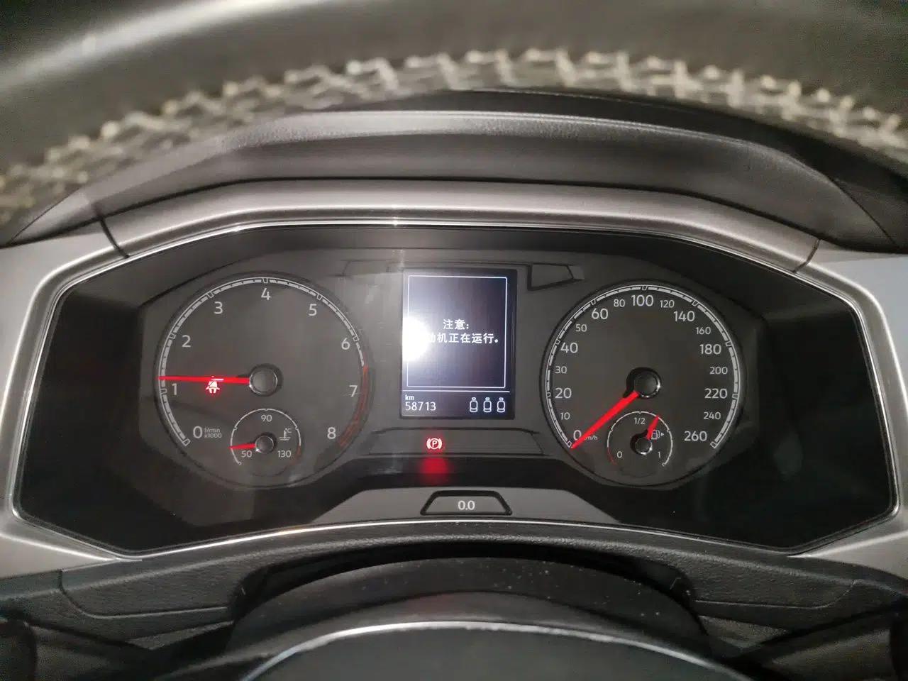 Volkswagen T-ROC 2021 280TSI DSG Two-Wheel Drive Elite Connect Edition — миниатюра 12