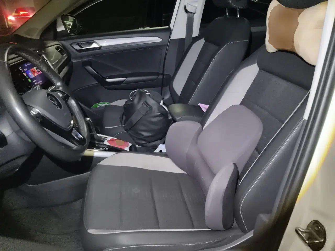 Volkswagen T-ROC 2021 280TSI DSG Two-Wheel Drive Elite Connect Edition — миниатюра 16