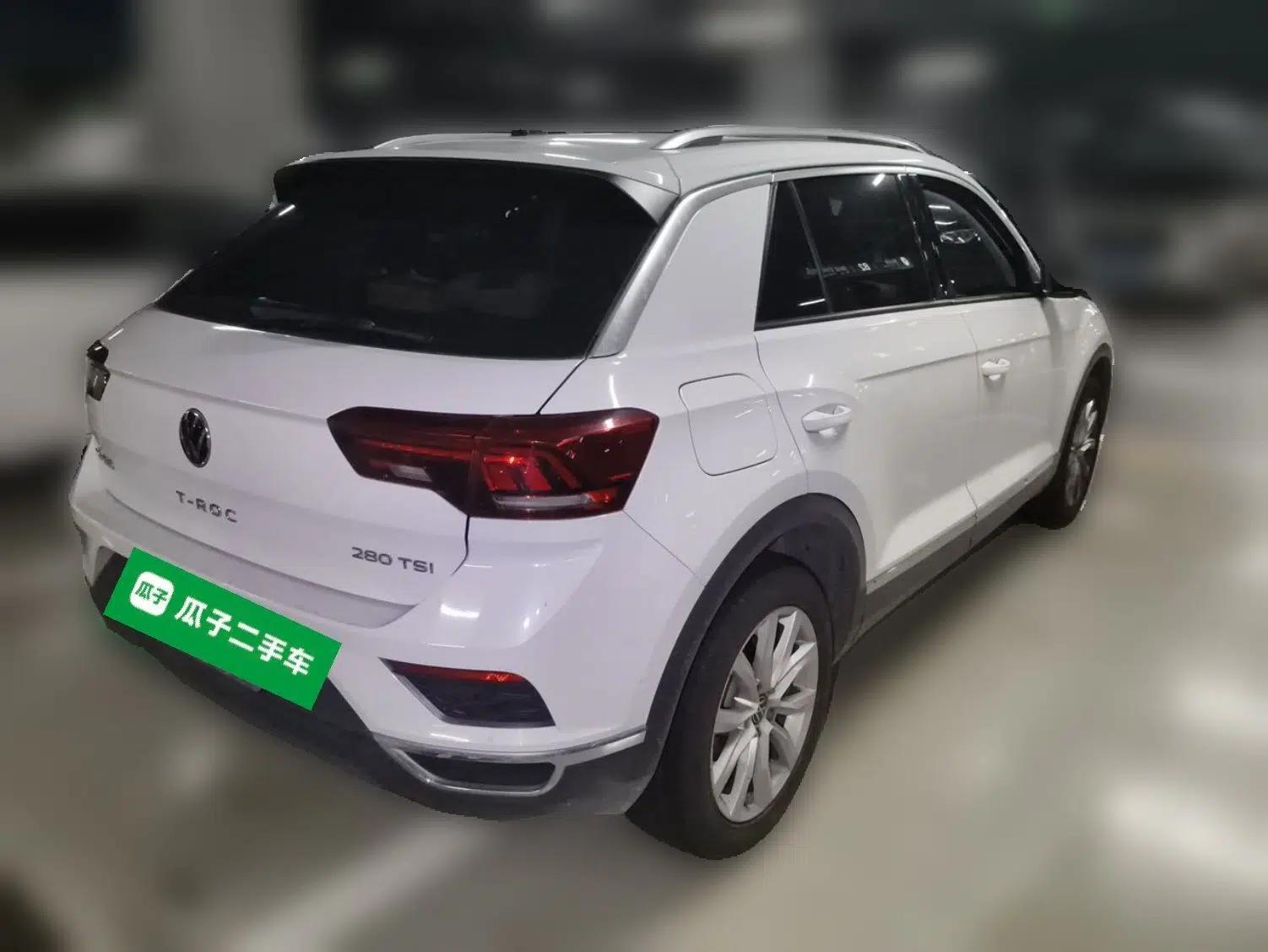 Volkswagen T-ROC 2021 280TSI DSG Two-Wheel Drive Elite Connect Edition — миниатюра 6