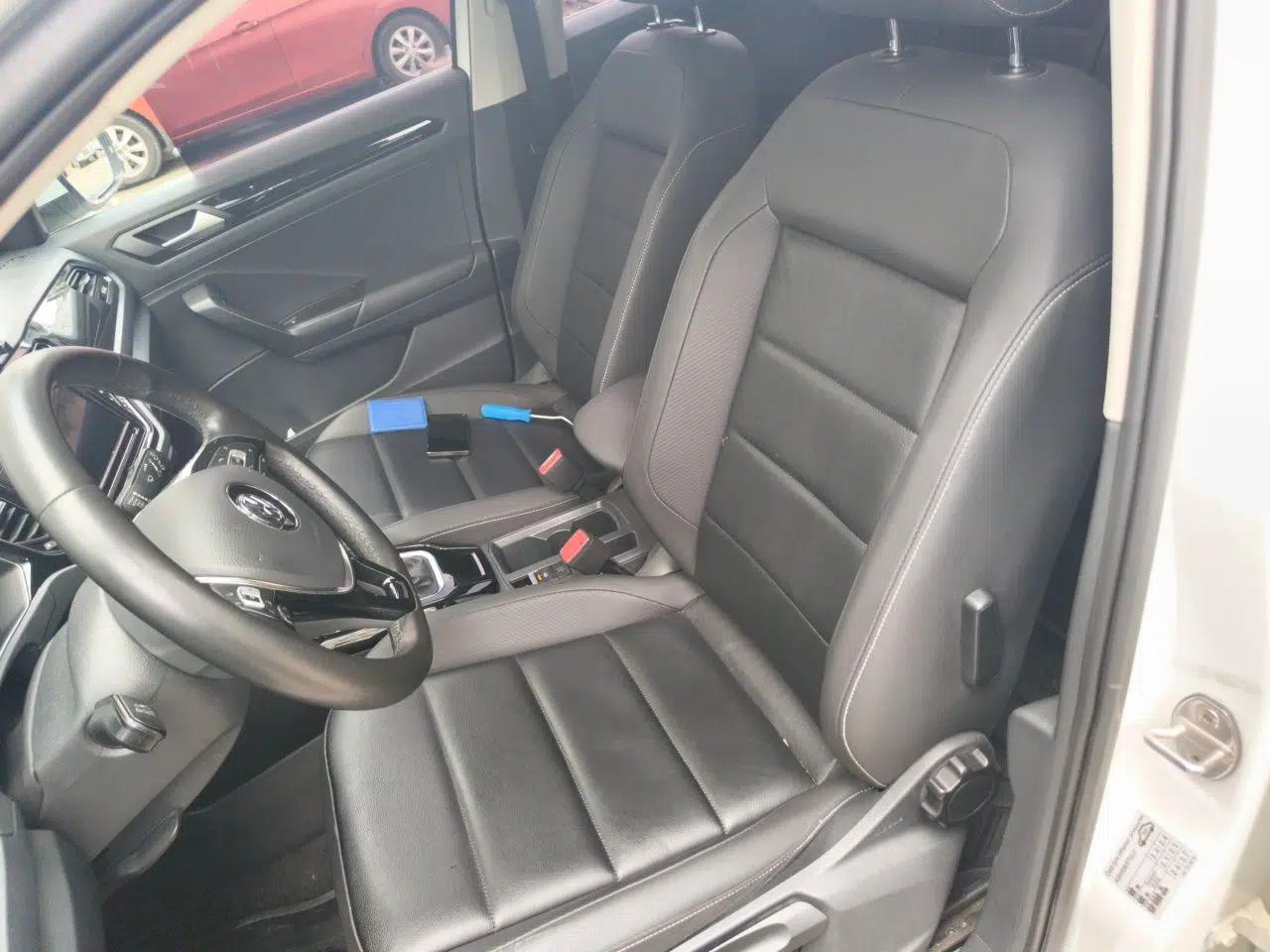 Volkswagen T-ROC 2019 280TSI DSG Two-Wheel Drive Comfort Version China VI Standard — миниатюра 16