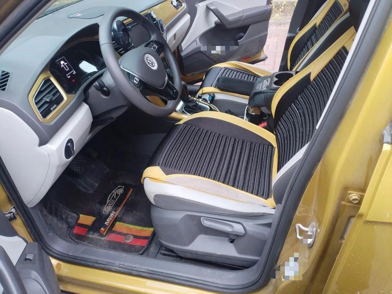 Volkswagen T-ROC 2018 280TSI DSG Two-Wheel-Drive Comfort Version China V Standard — миниатюра 16