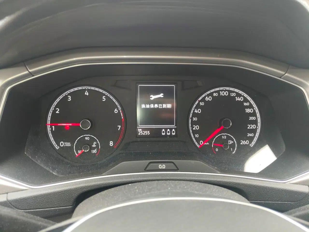 Volkswagen T-ROC 2018 230TSI DSG Two-Wheel Drive Advanced Version China V Standard — миниатюра 12