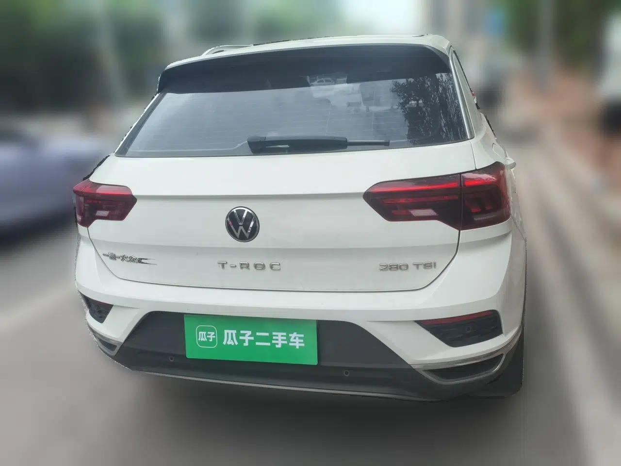 Volkswagen T-ROC 2021 Revised Version 280TSI DSG Two-Wheel Drive Comfort & Smart Connectivity Edition — миниатюра 5
