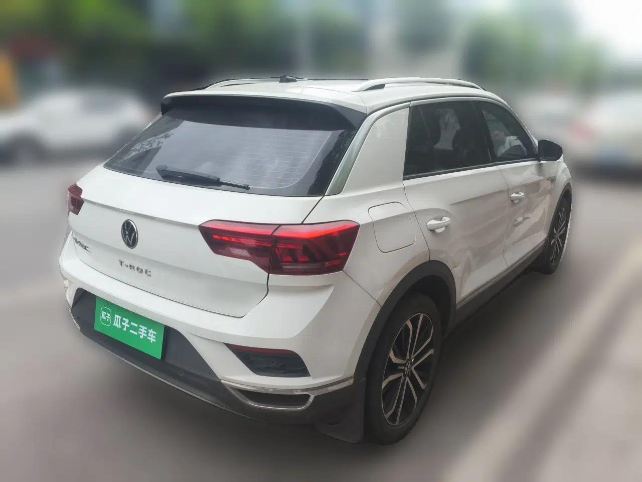 Volkswagen T-ROC 2021 Revised Version 280TSI DSG Two-Wheel Drive Comfort & Smart Connectivity Edition — миниатюра 6