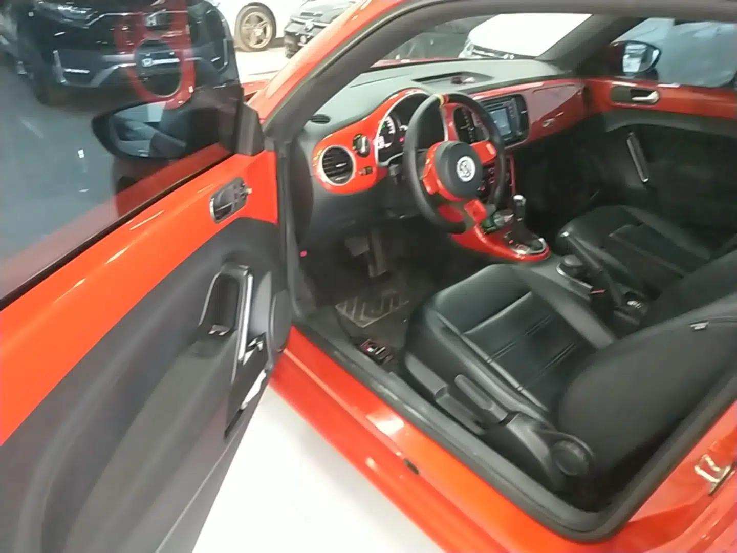 Volkswagen Beetle 2017 180TSI Yile Edition — миниатюра 19