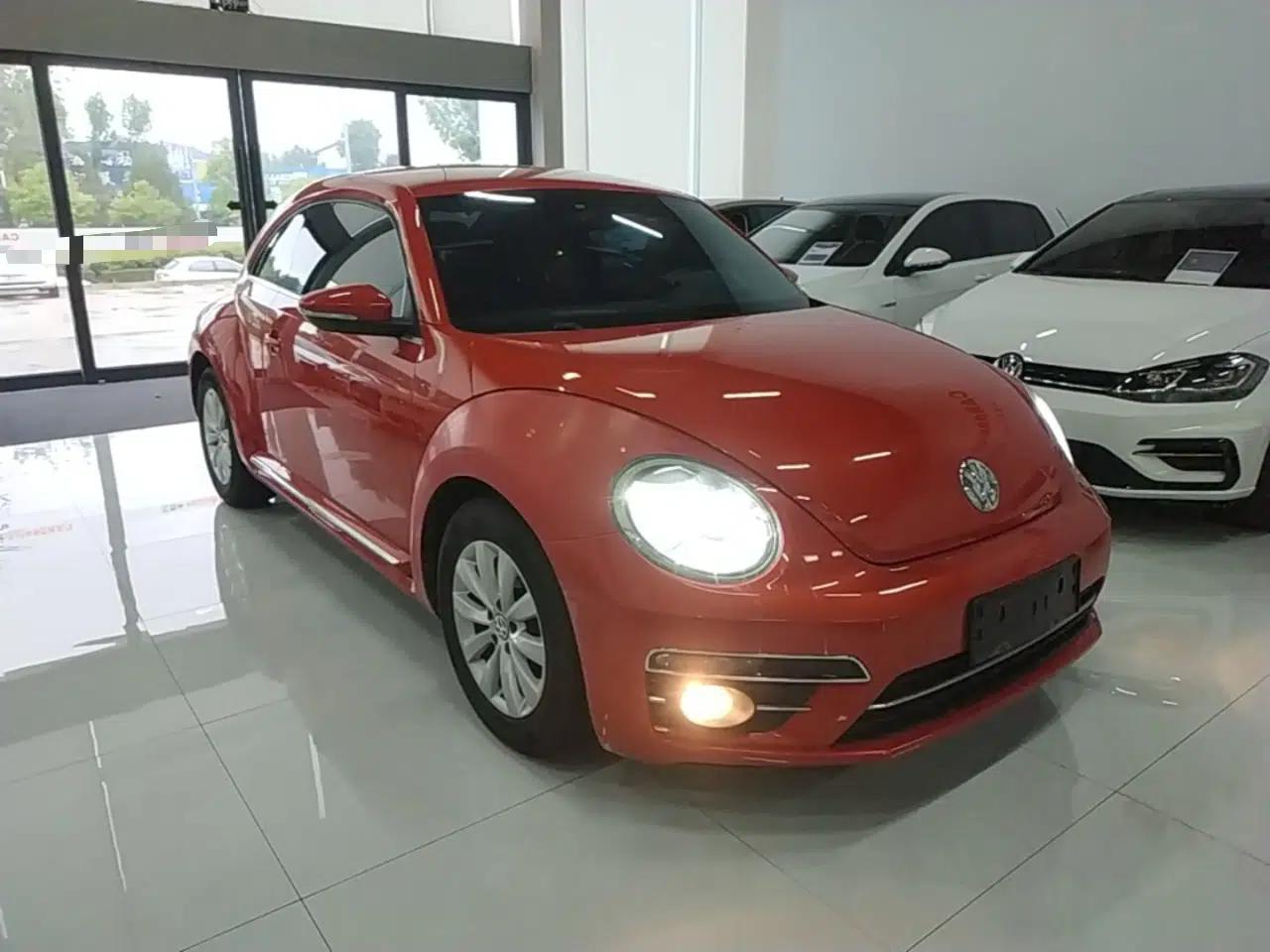 Volkswagen Beetle 2017 180TSI Yile Edition — миниатюра 3