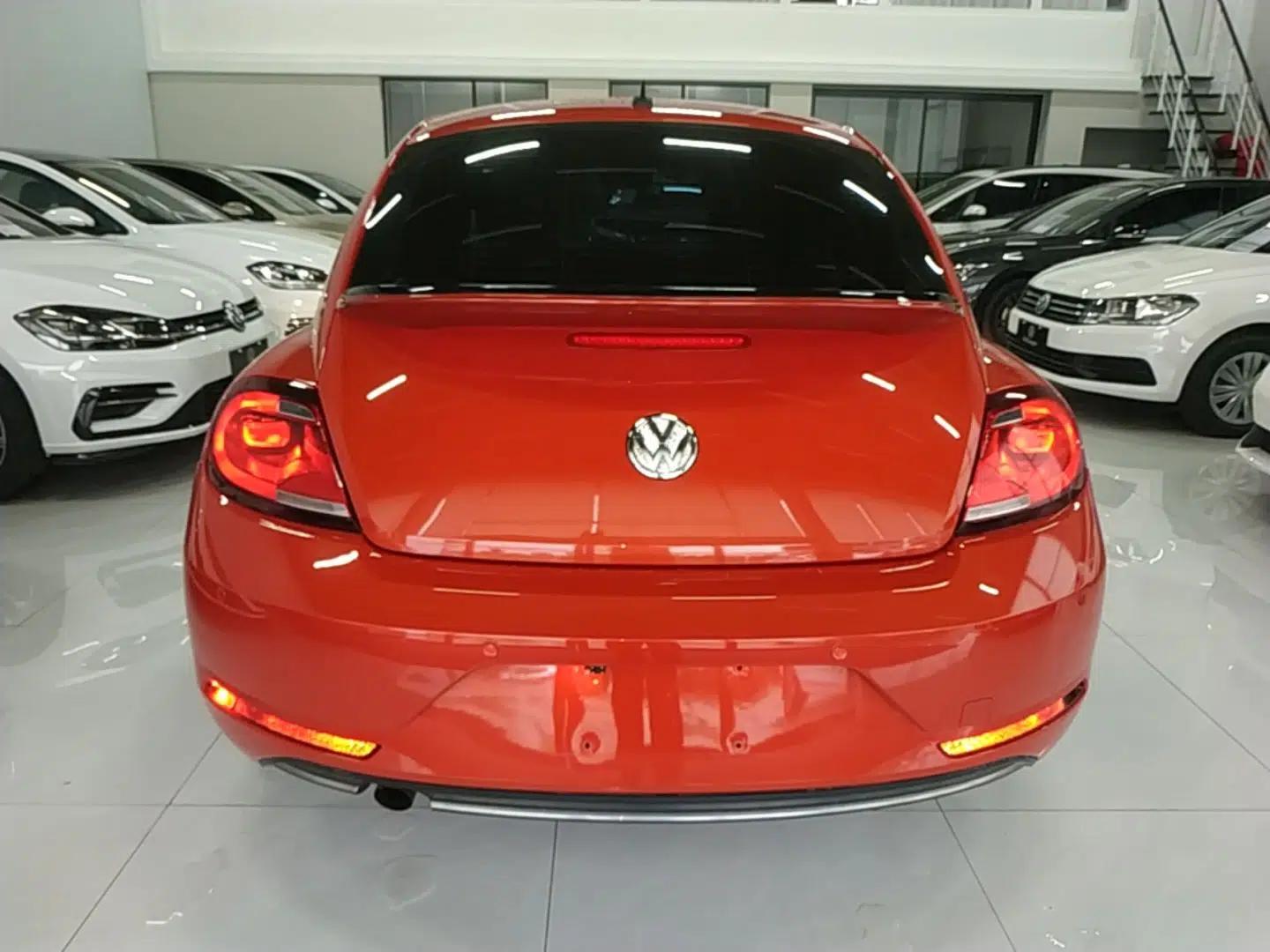 Volkswagen Beetle 2017 180TSI Yile Edition — миниатюра 5