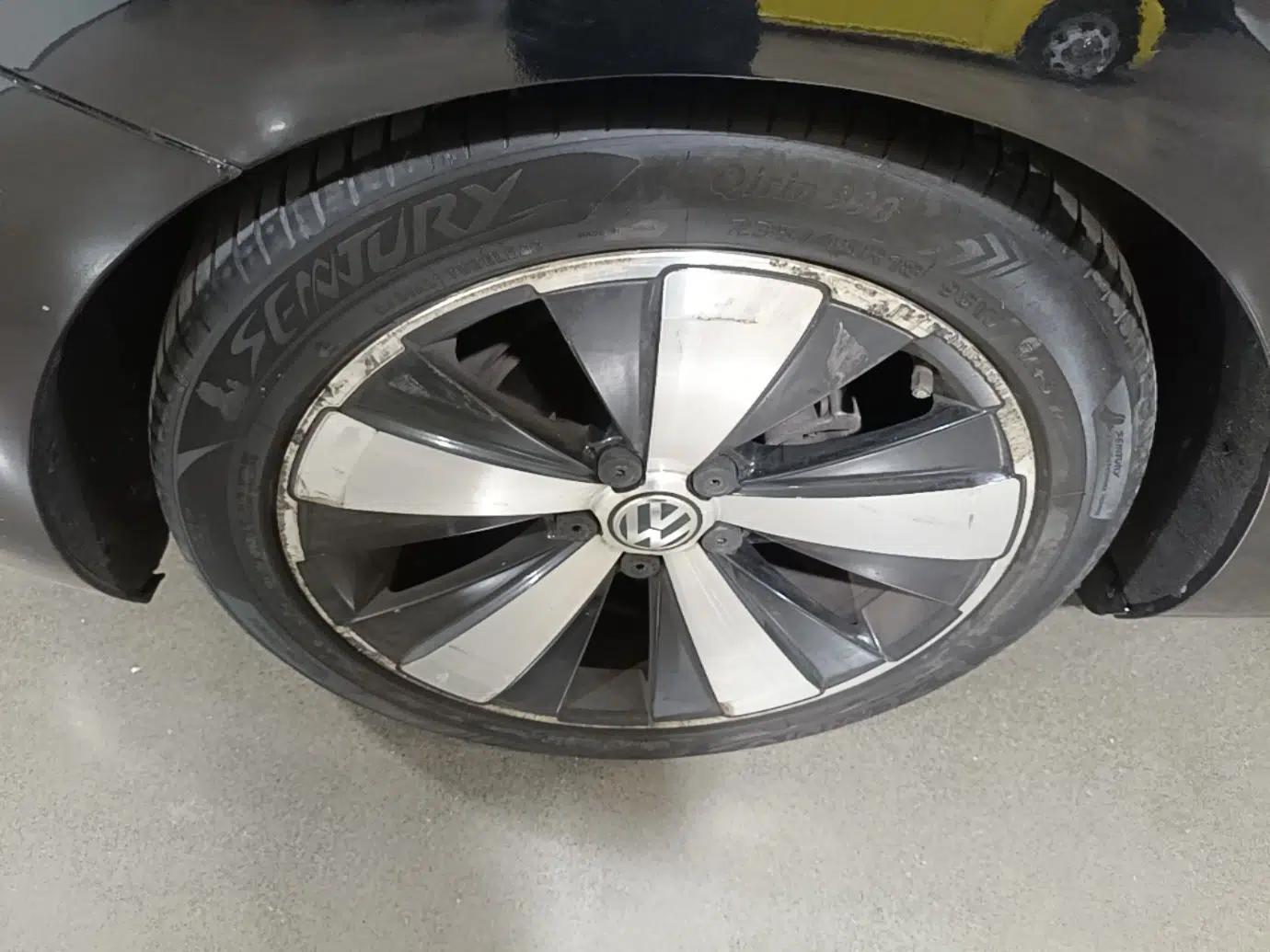 Volkswagen Beetle 2013 1.4TSI Fender Rock Edition — миниатюра 10
