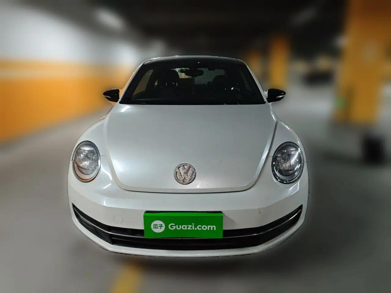 Volkswagen Beetle 2013 1.4TSI Luxury Model — миниатюра 2