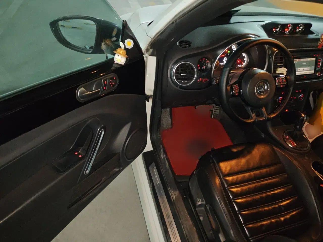 Volkswagen Beetle 2013 1.4TSI Luxury Model — миниатюра 17