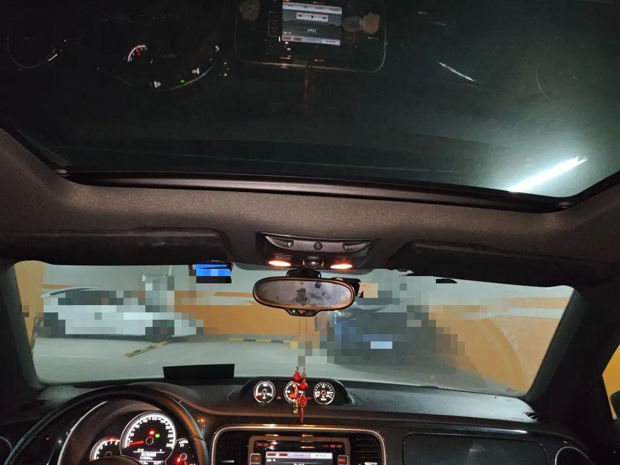 Volkswagen Beetle 2013 1.4TSI Luxury Model — миниатюра 19