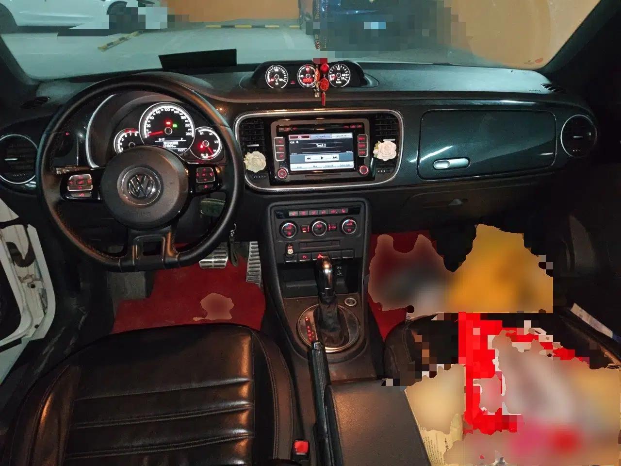 Volkswagen Beetle 2013 1.4TSI Luxury Model — миниатюра 10