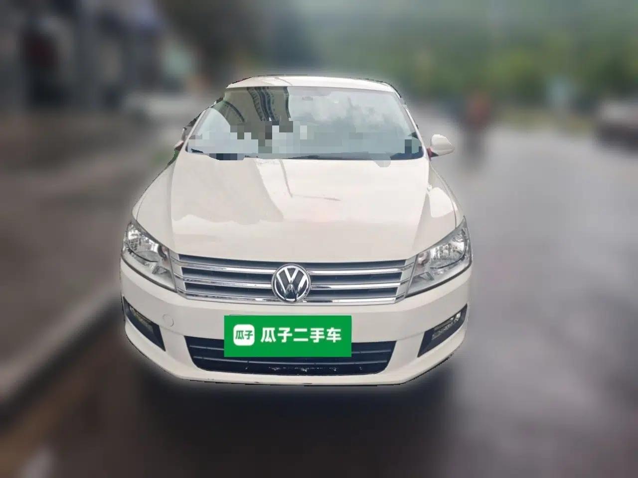 Volkswagen Santana 2015 1.4L Manual Fashion Edition — миниатюра 2