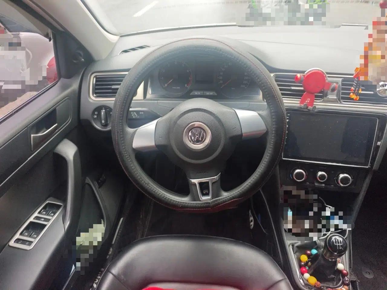 Volkswagen Santana 2015 1.4L Manual Fashion Edition — миниатюра 11
