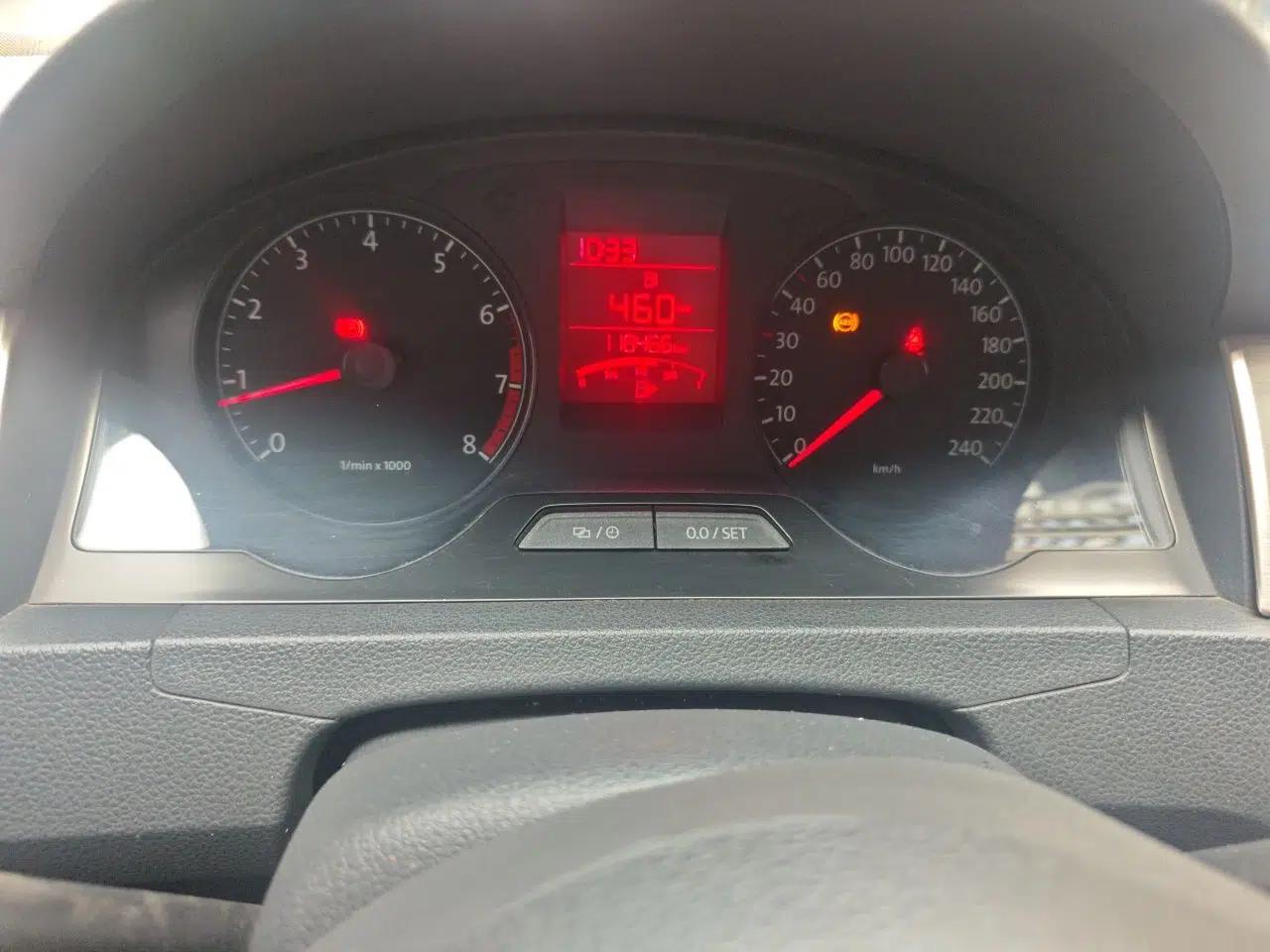 Volkswagen Santana 2015 1.4L Manual Fashion Edition — миниатюра 12