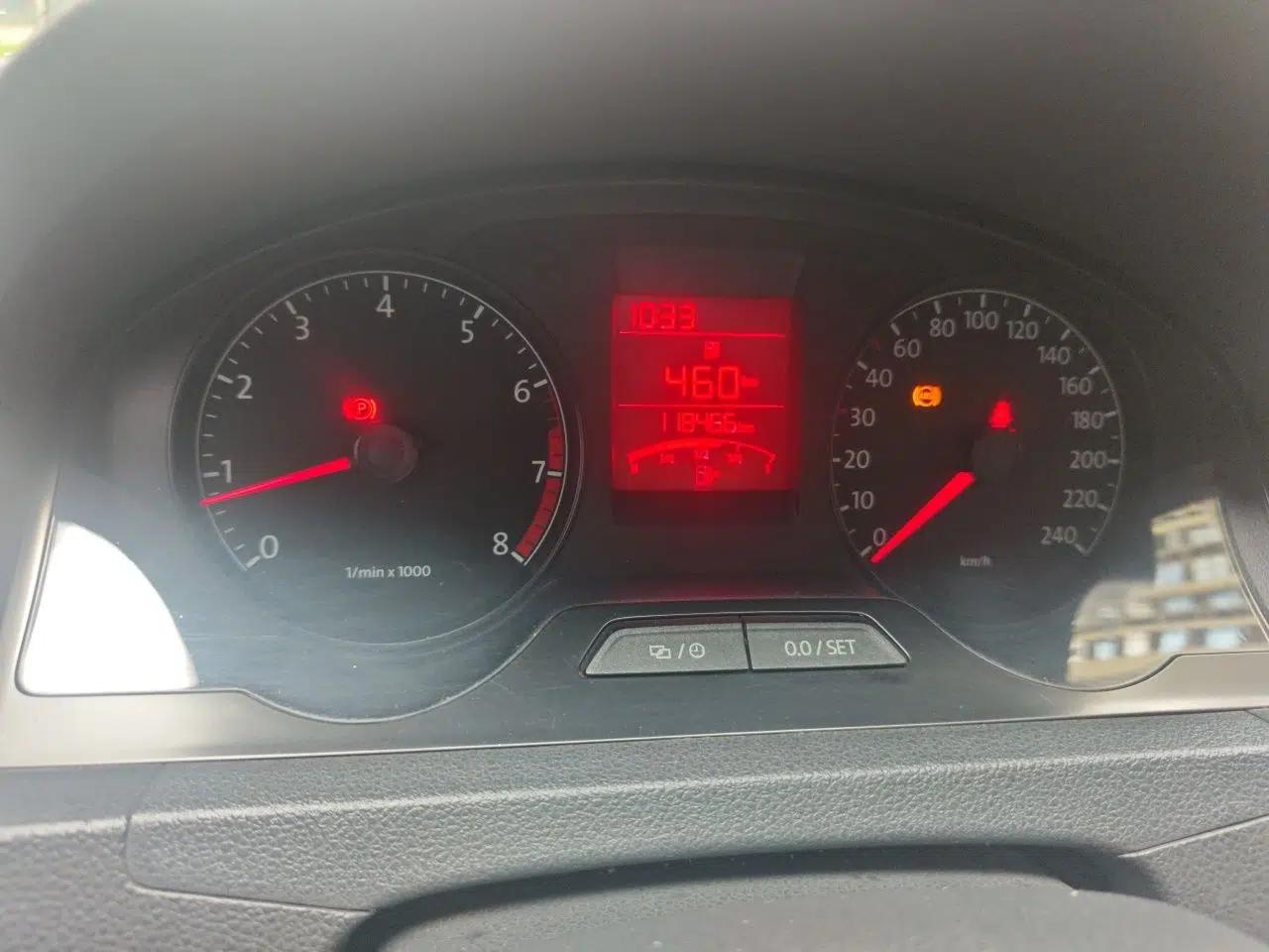 Volkswagen Santana 2015 1.4L Manual Fashion Edition — миниатюра 13