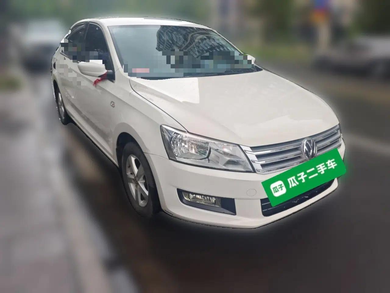 Volkswagen Santana 2015 1.4L Manual Fashion Edition — миниатюра 3