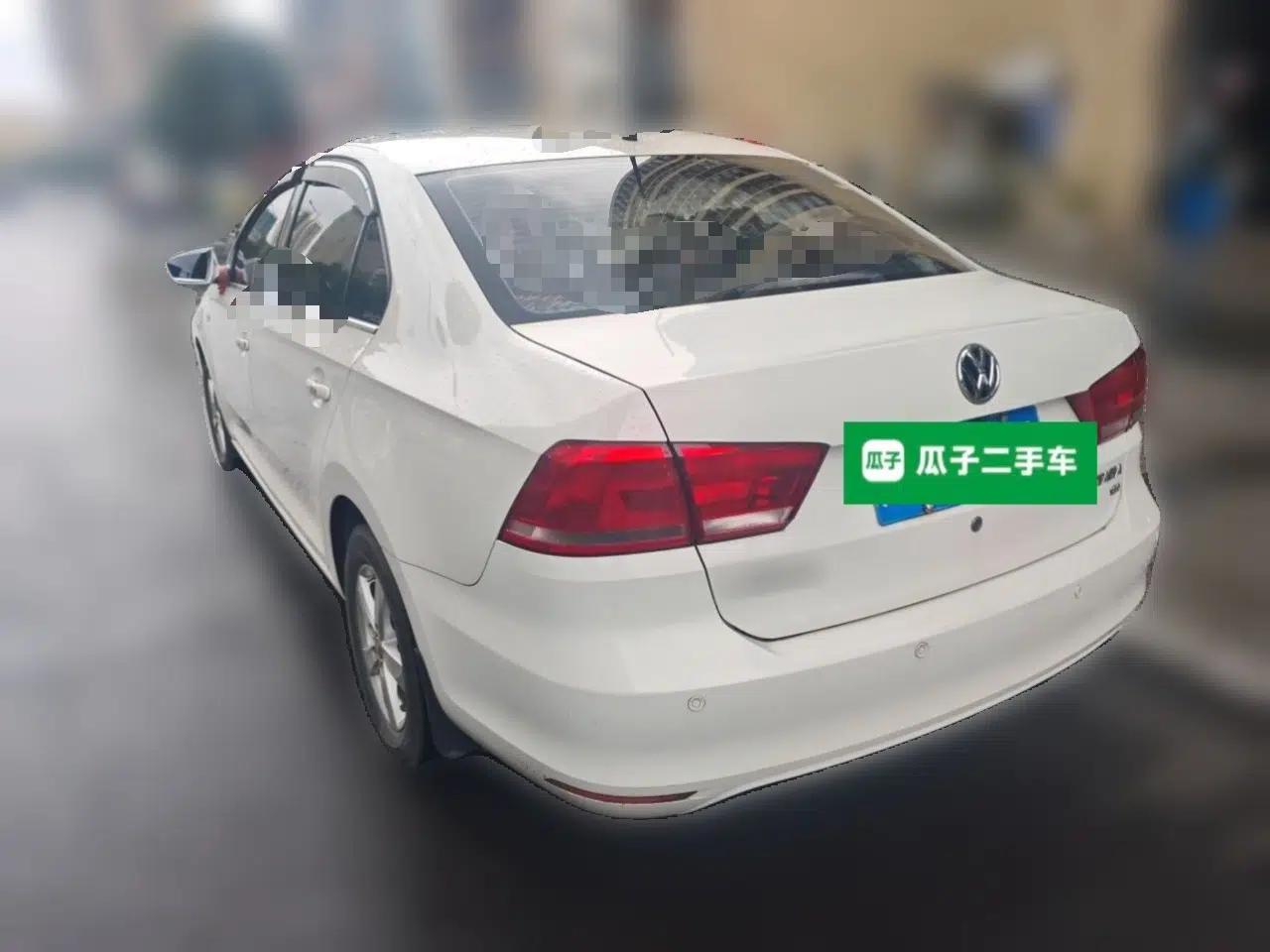 Volkswagen Santana 2015 1.4L Manual Fashion Edition — миниатюра 4
