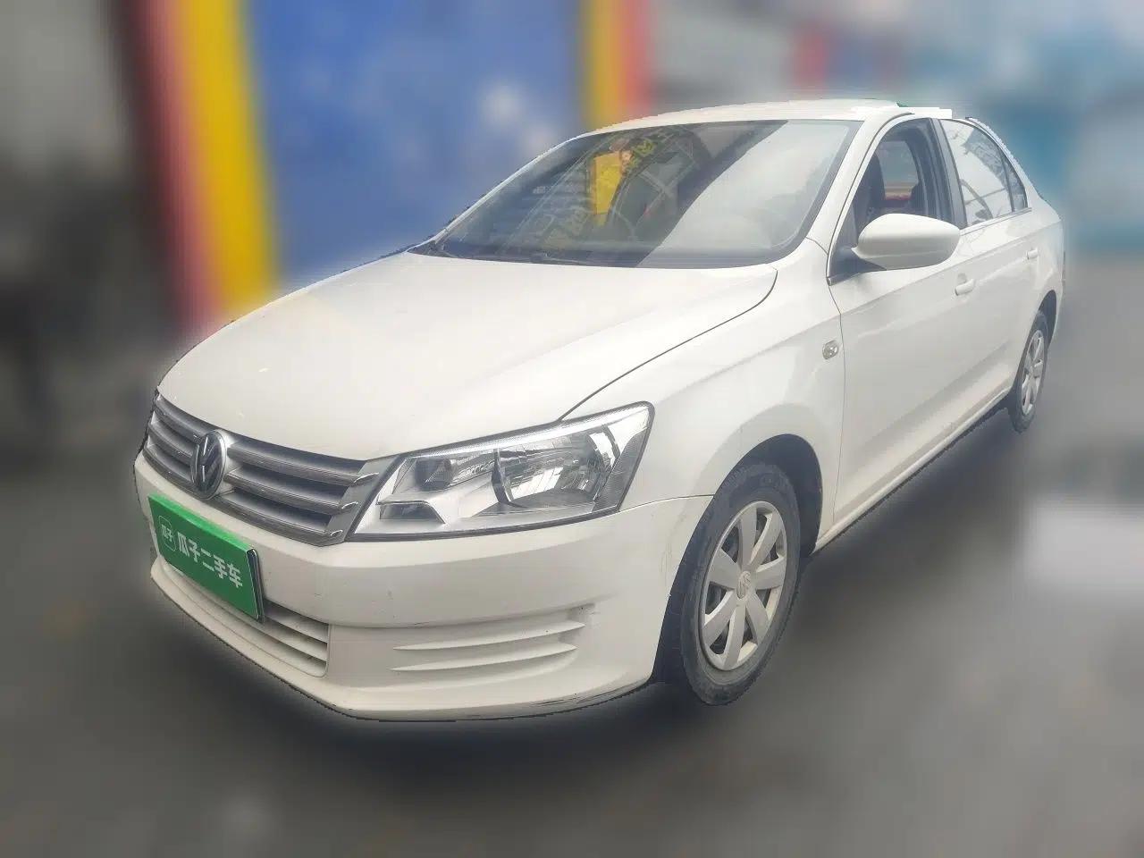 Volkswagen Santana 2015 1.6L Manual Fashion Edition — миниатюра 1