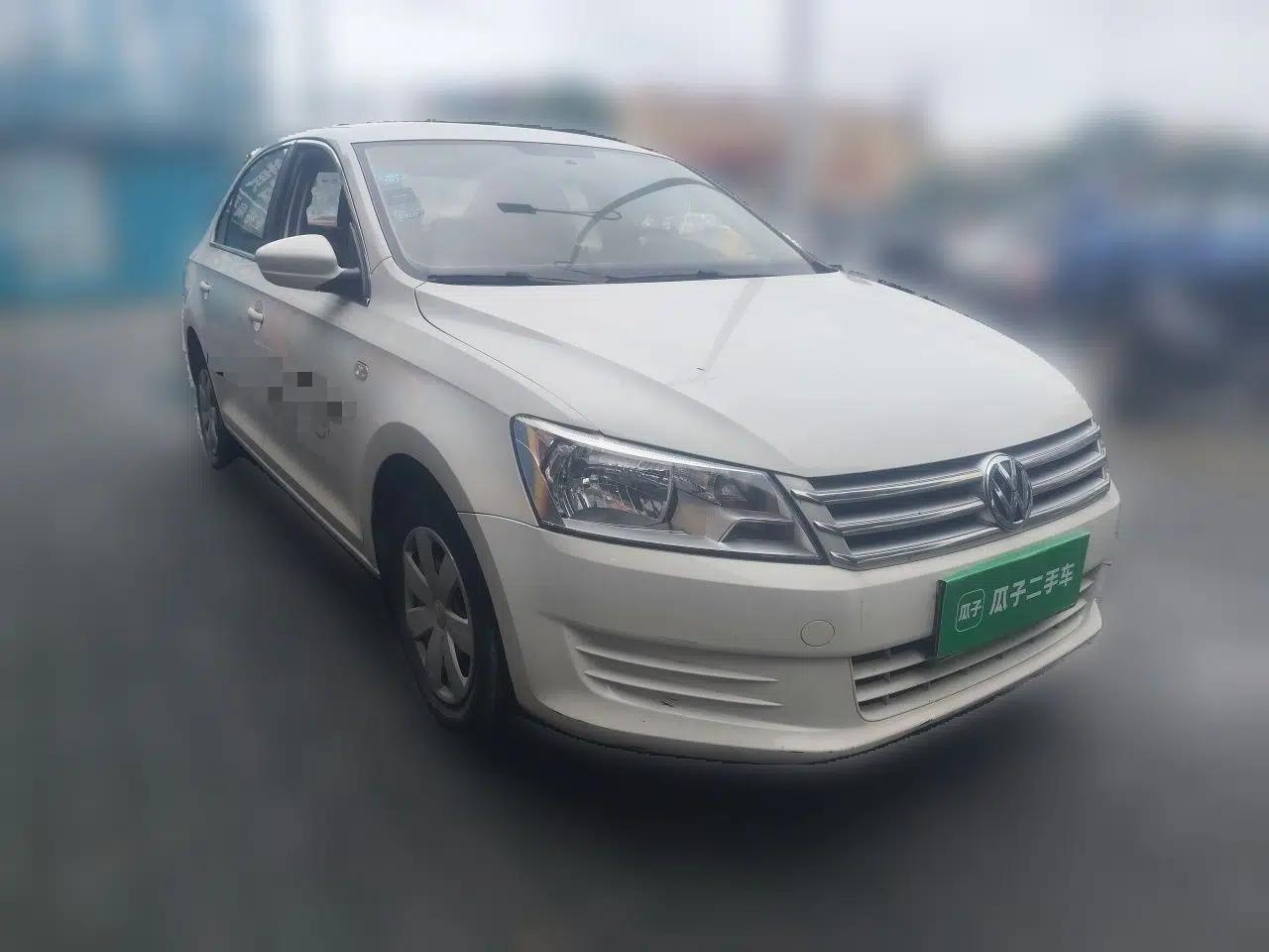 Volkswagen Santana 2015 1.6L Manual Fashion Edition — миниатюра 3