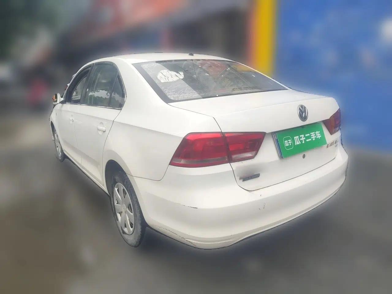 Volkswagen Santana 2015 1.6L Manual Fashion Edition — миниатюра 4