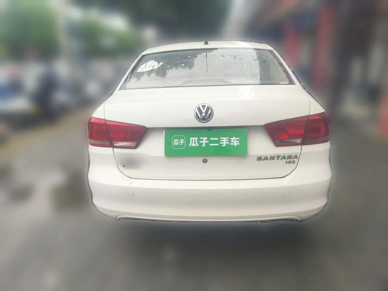 Volkswagen Santana 2015 1.6L Manual Fashion Edition — миниатюра 5