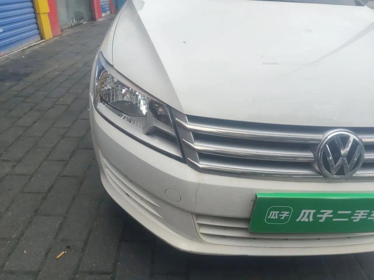 Volkswagen Santana 2015 1.6L Manual Fashion Edition — миниатюра 7