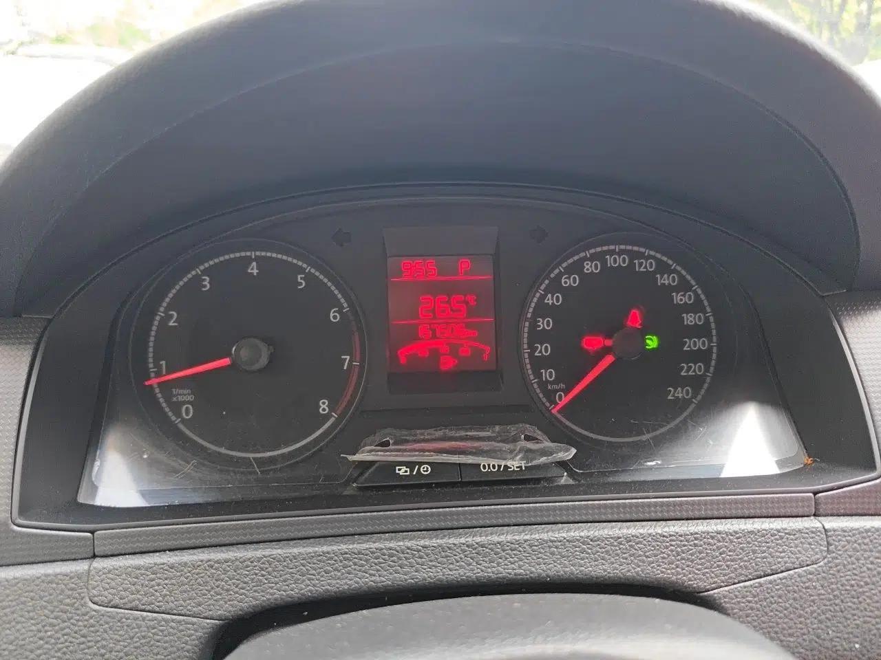 Volkswagen Santana 2021 1.5L Automatic Fashion Edition — миниатюра 12
