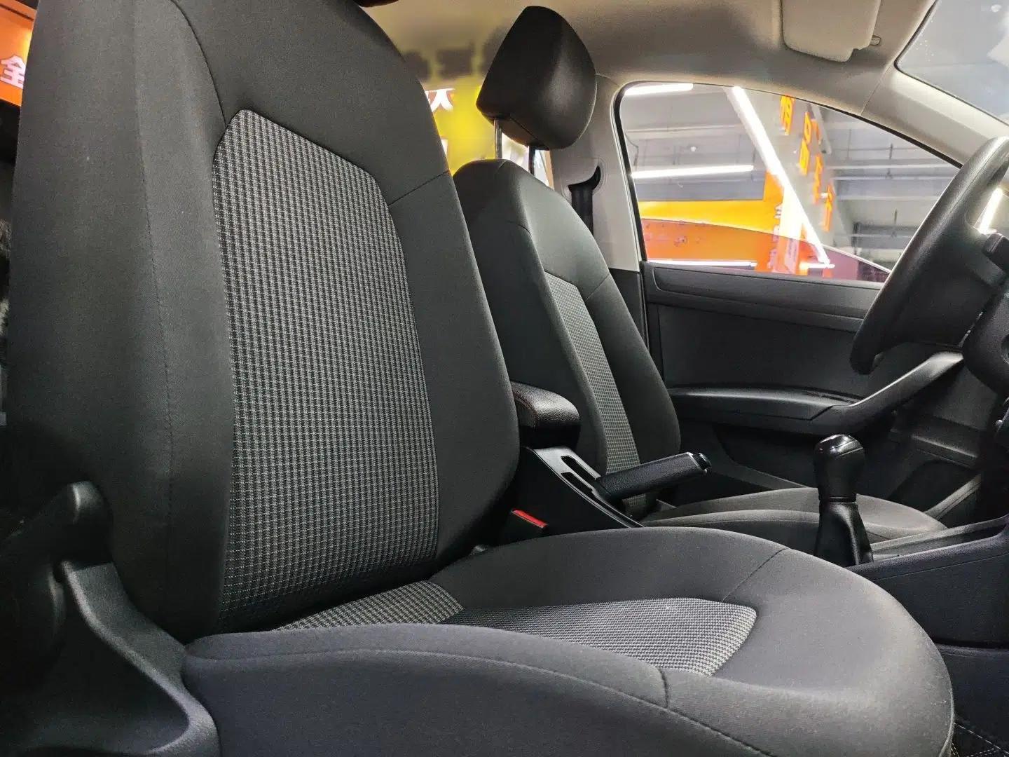 Volkswagen Santana 2021 1.5L Manual Fashion Edition — миниатюра 10