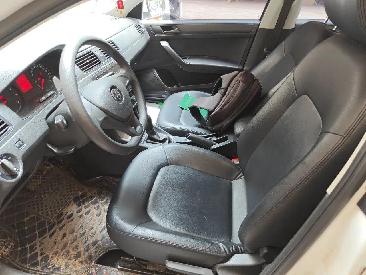 Volkswagen Santana 2021 1.5L Automatic Fashion Edition — миниатюра 16