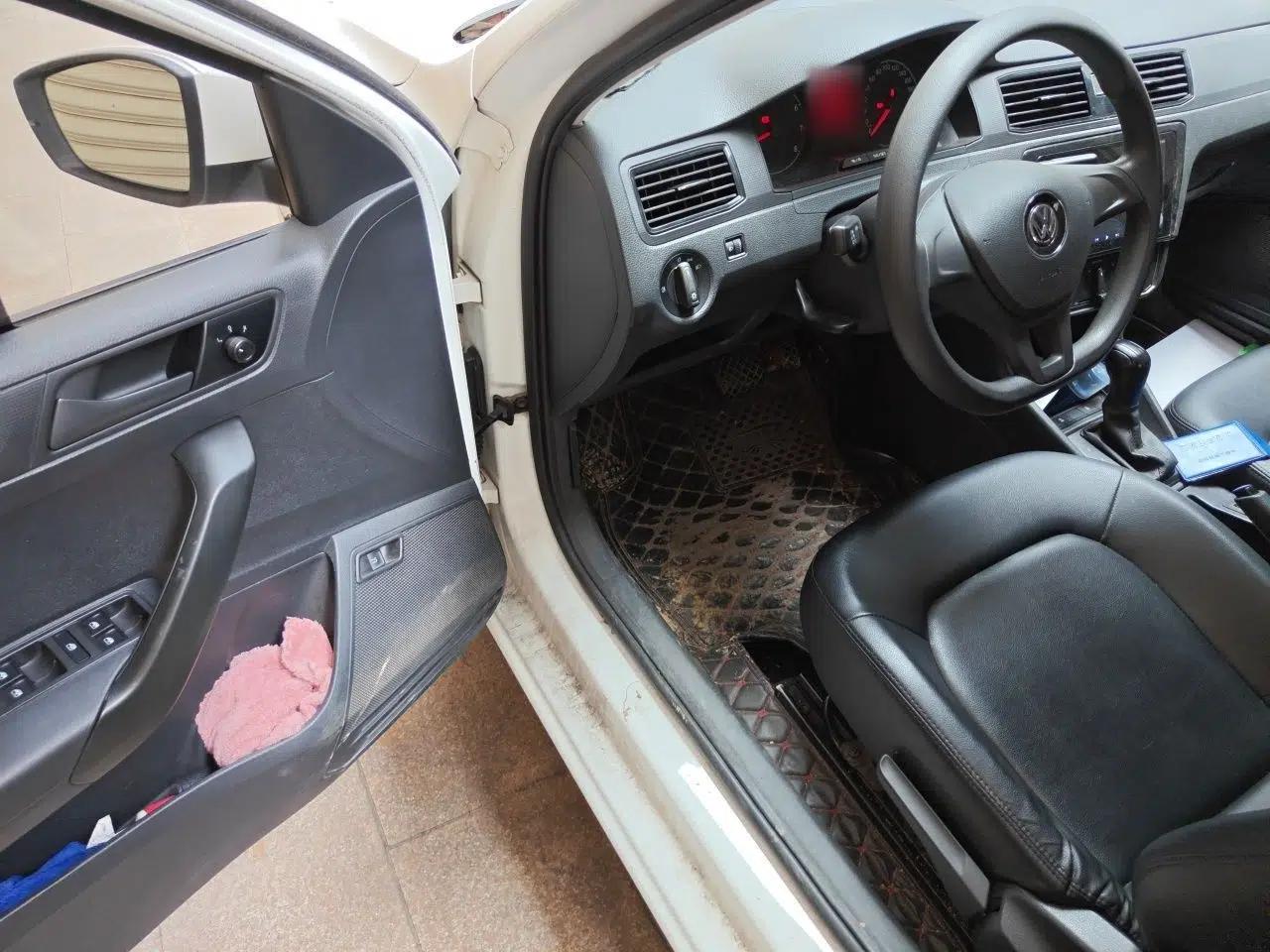 Volkswagen Santana 2021 1.5L Automatic Fashion Edition — миниатюра 17
