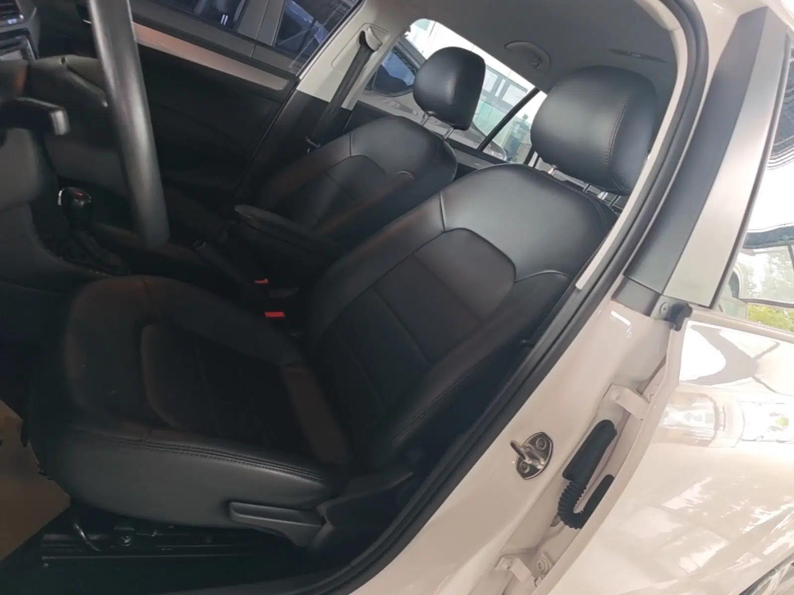 Volkswagen Santana 2015 Haval H6 1.6L Automatic Luxury Model — миниатюра 18
