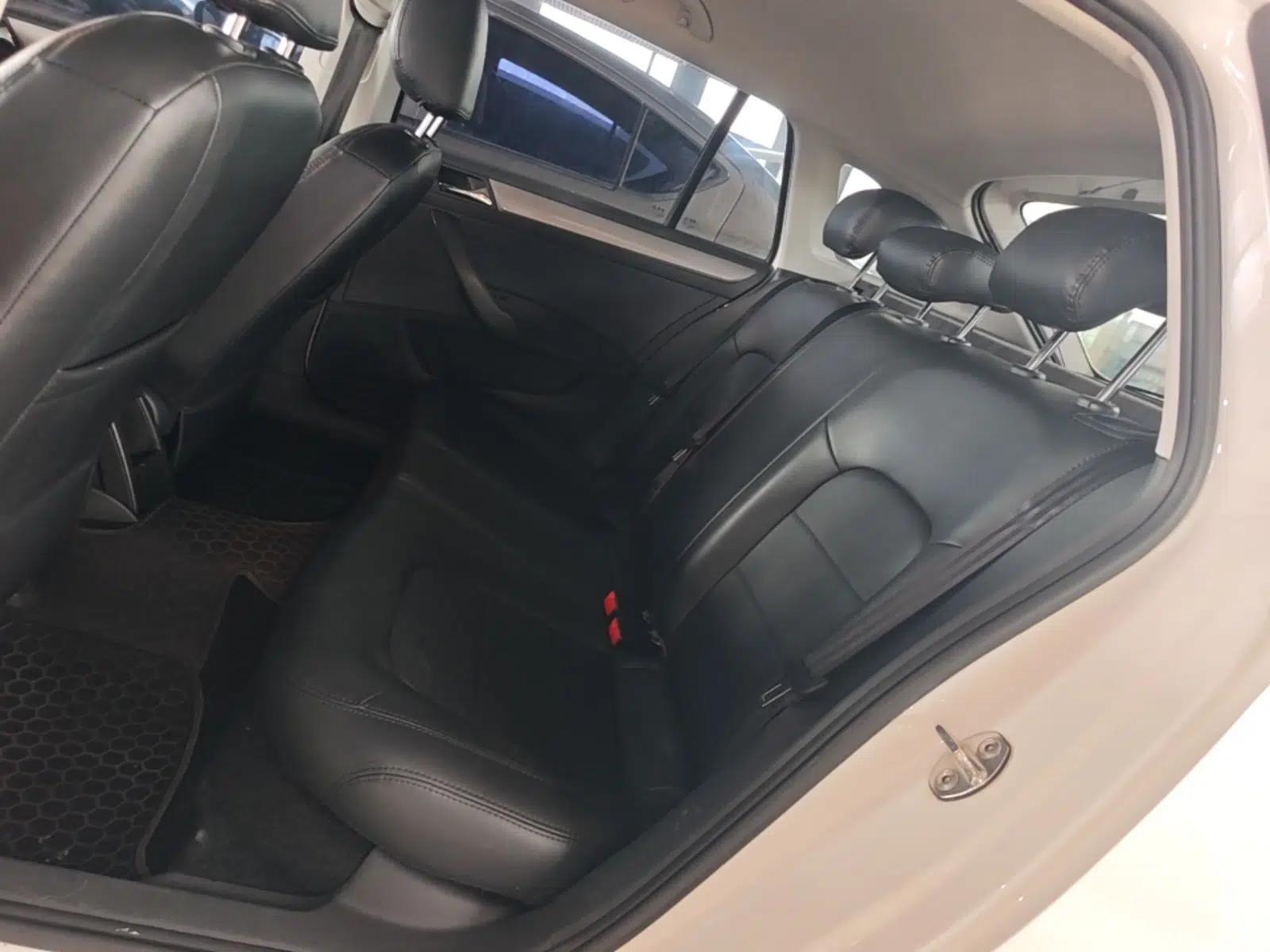 Volkswagen Santana 2015 Haval H6 1.6L Automatic Luxury Model — миниатюра 20
