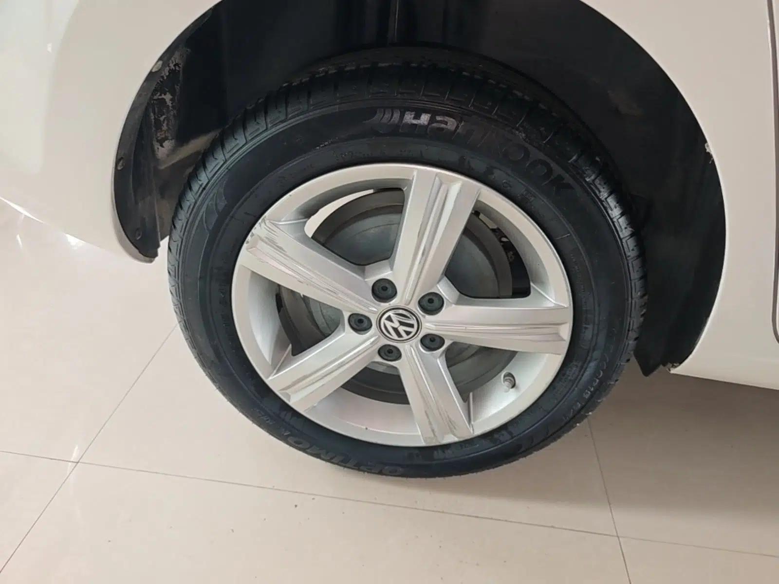 Volkswagen Santana 2015 Haval H6 1.6L Automatic Luxury Model — миниатюра 10